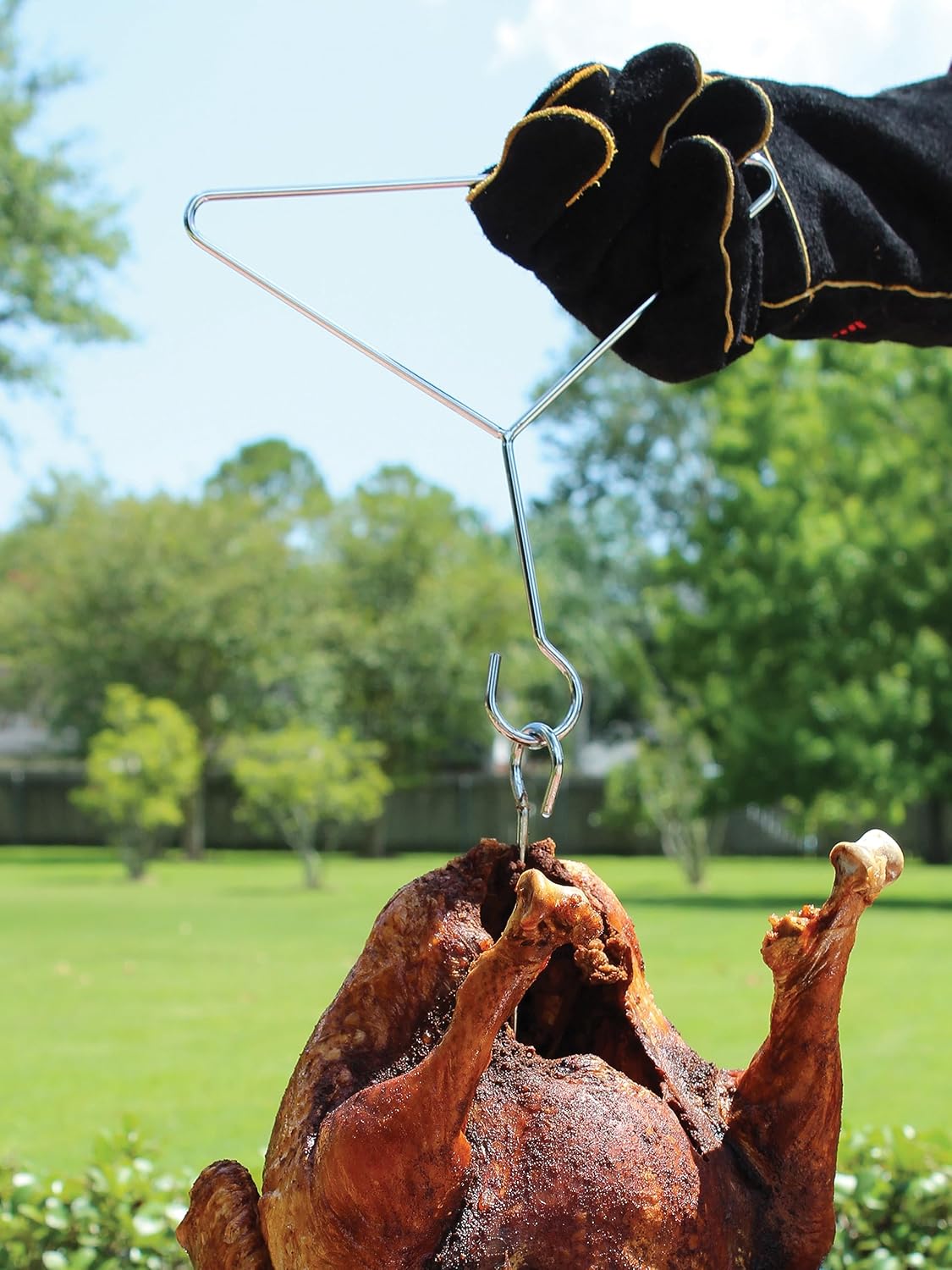 Turkey Fryer Racks, Hooks, and Lifting Systems: What Actually Holds 15 Pounds of Bird